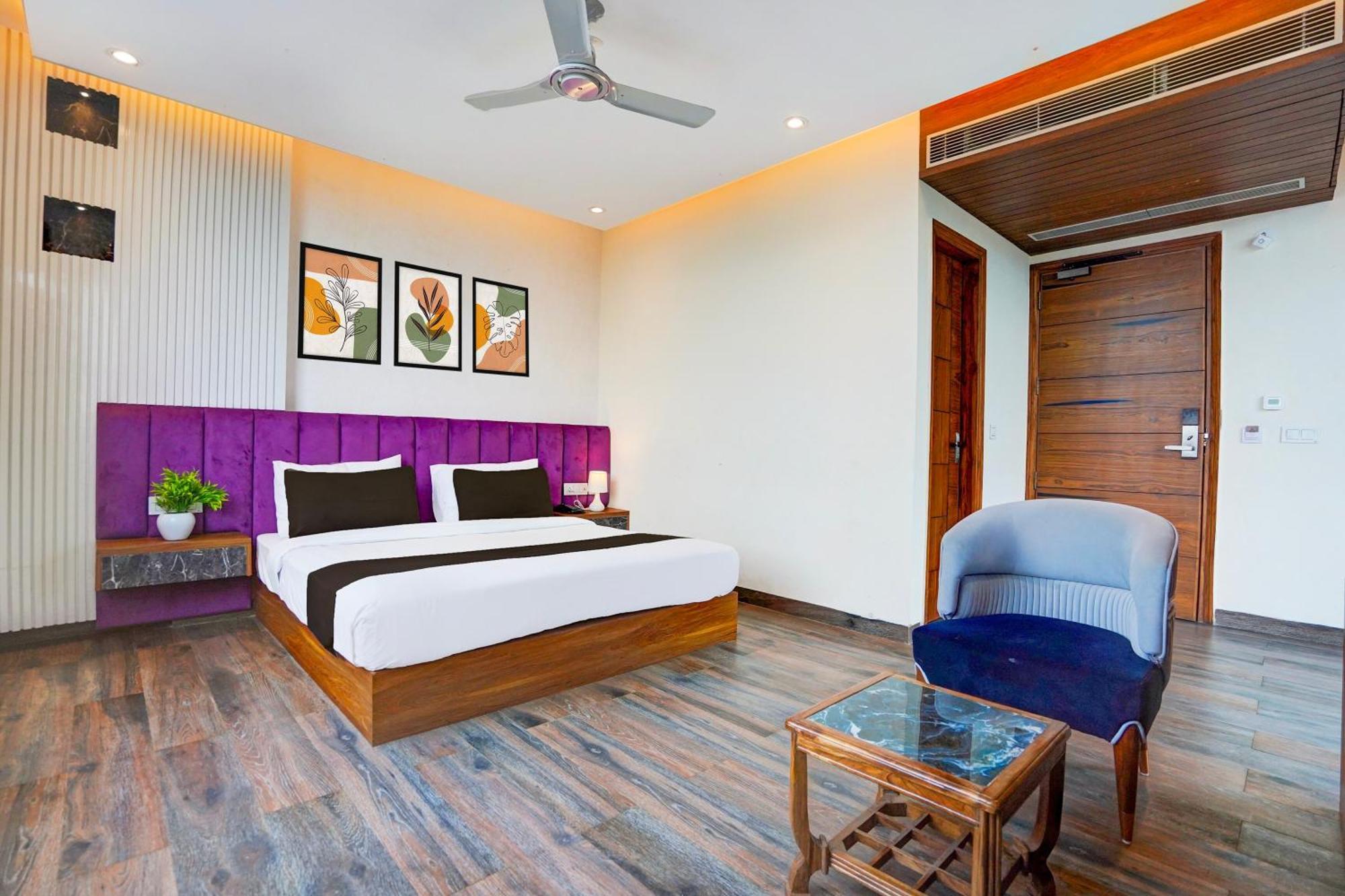 Hotel Marina Near Igi Airport Delhi New Delhi Bagian luar foto