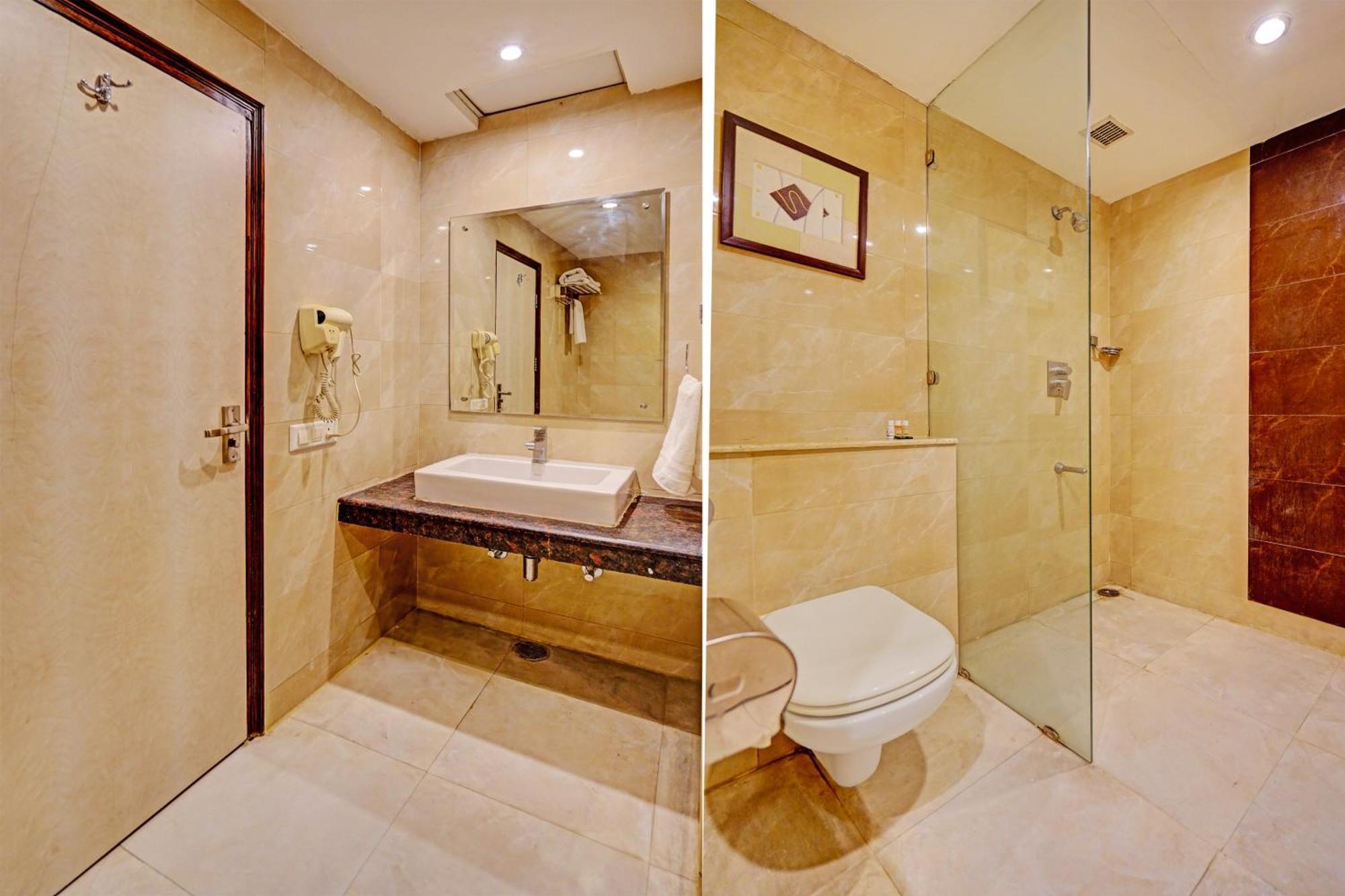 Hotel Marina Near Igi Airport Delhi New Delhi Bagian luar foto