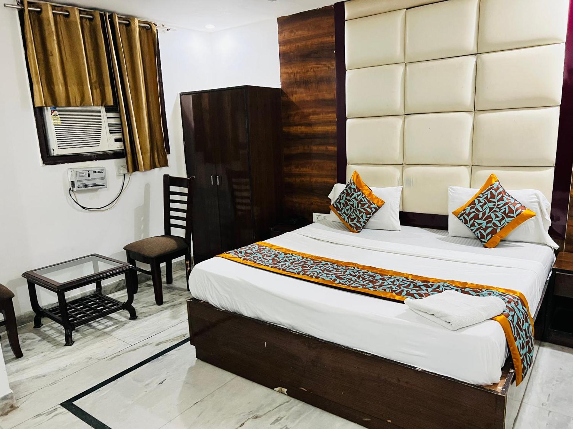 Hotel Marina Near Igi Airport Delhi New Delhi Bagian luar foto