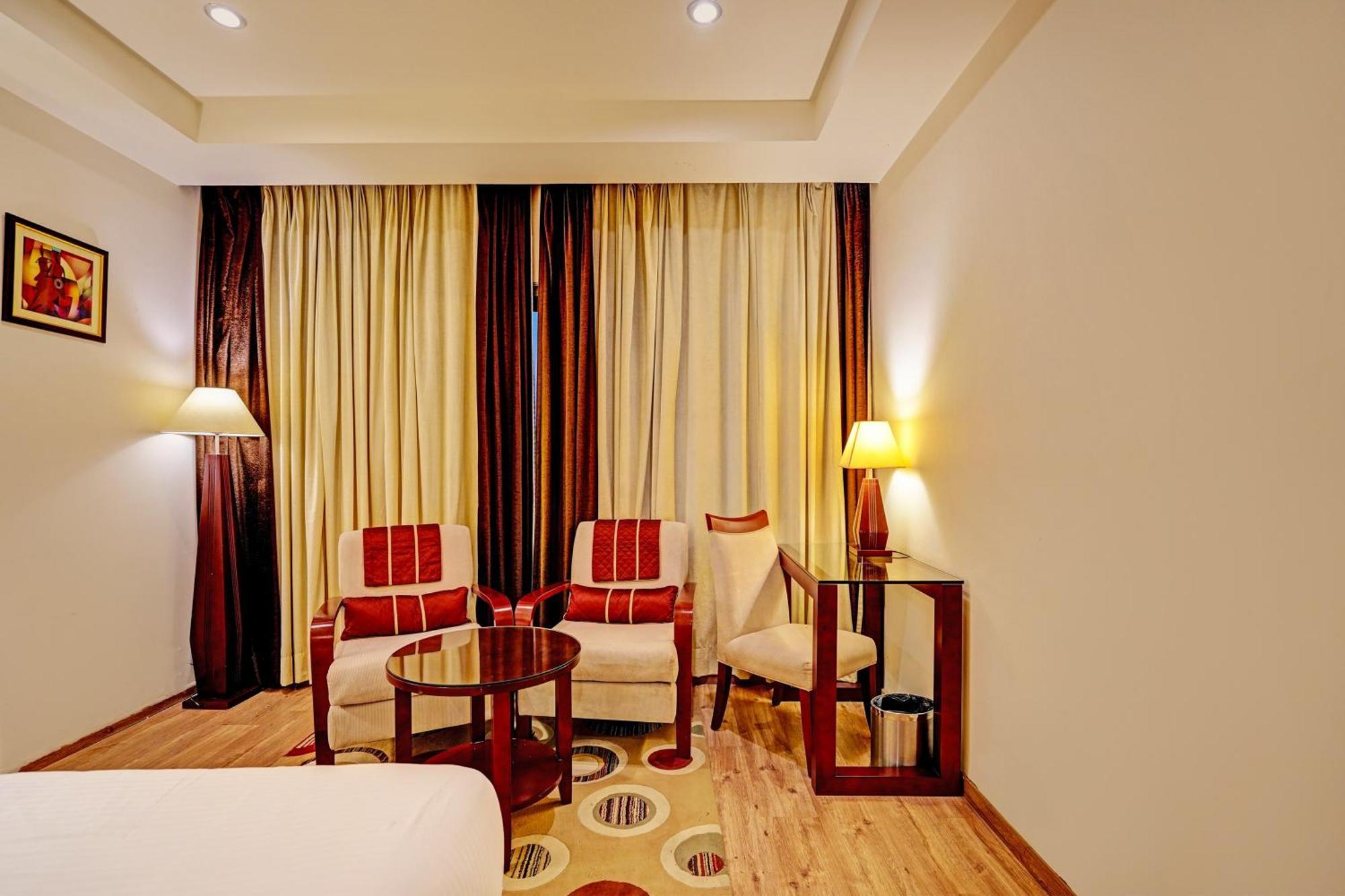 Hotel Marina Near Igi Airport Delhi New Delhi Bagian luar foto